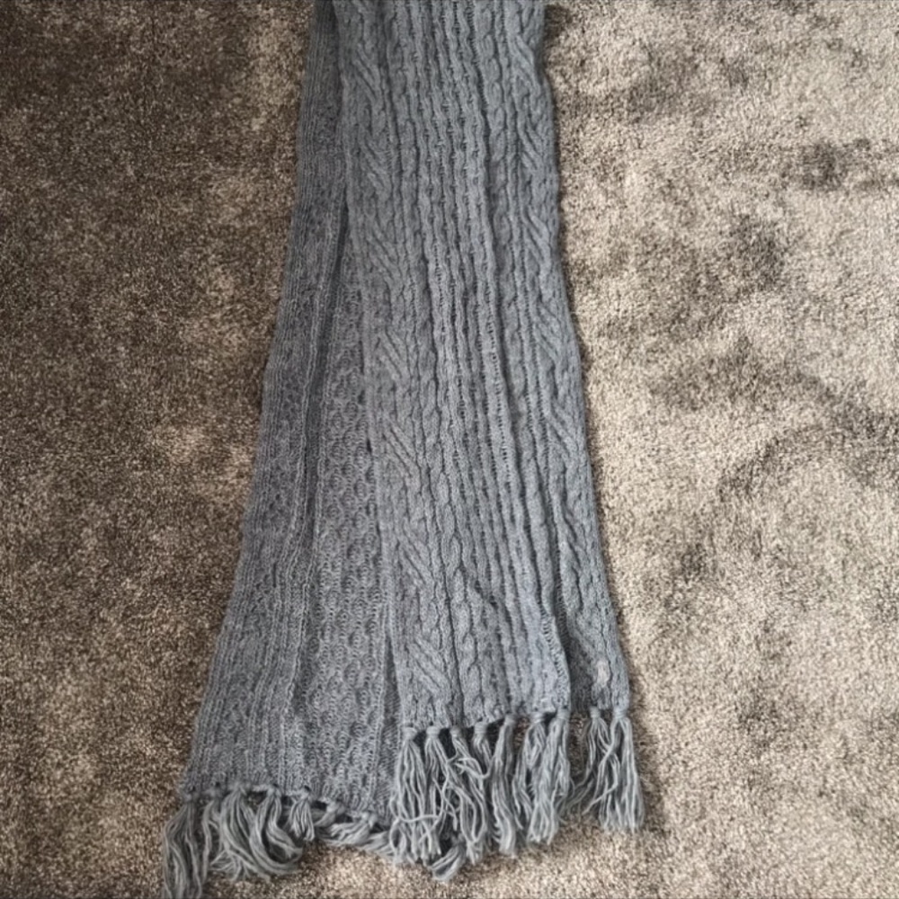 Ralph Lauren Scarf ( Used only once)